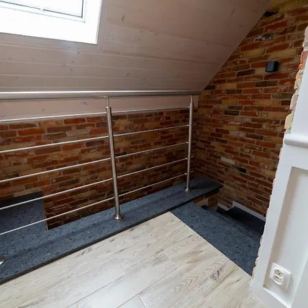 I Nad Wodospadem * شتافنيتسه